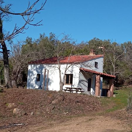 Viviendas Rurales Del Robledo Кастанио-де-Робледо Экстерьер фото