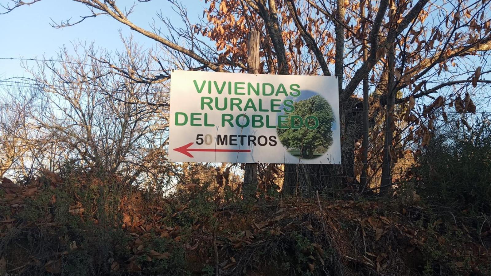 Viviendas Rurales Del Robledo Кастанио-де-Робледо Экстерьер фото